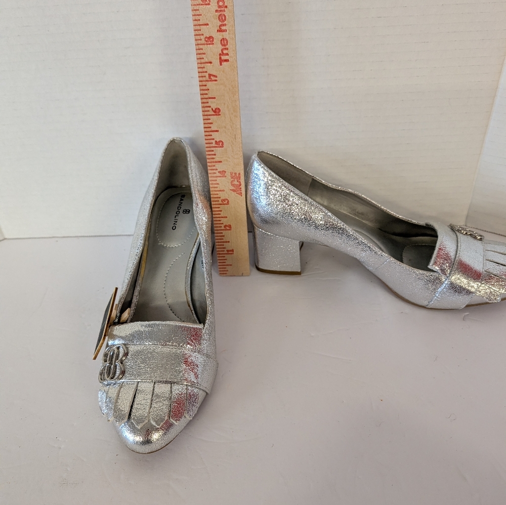 Shoes Shimmering Silver Block Heel Loafer Style Bandolino Neverworn Sz 7 - Picture 5 of 5